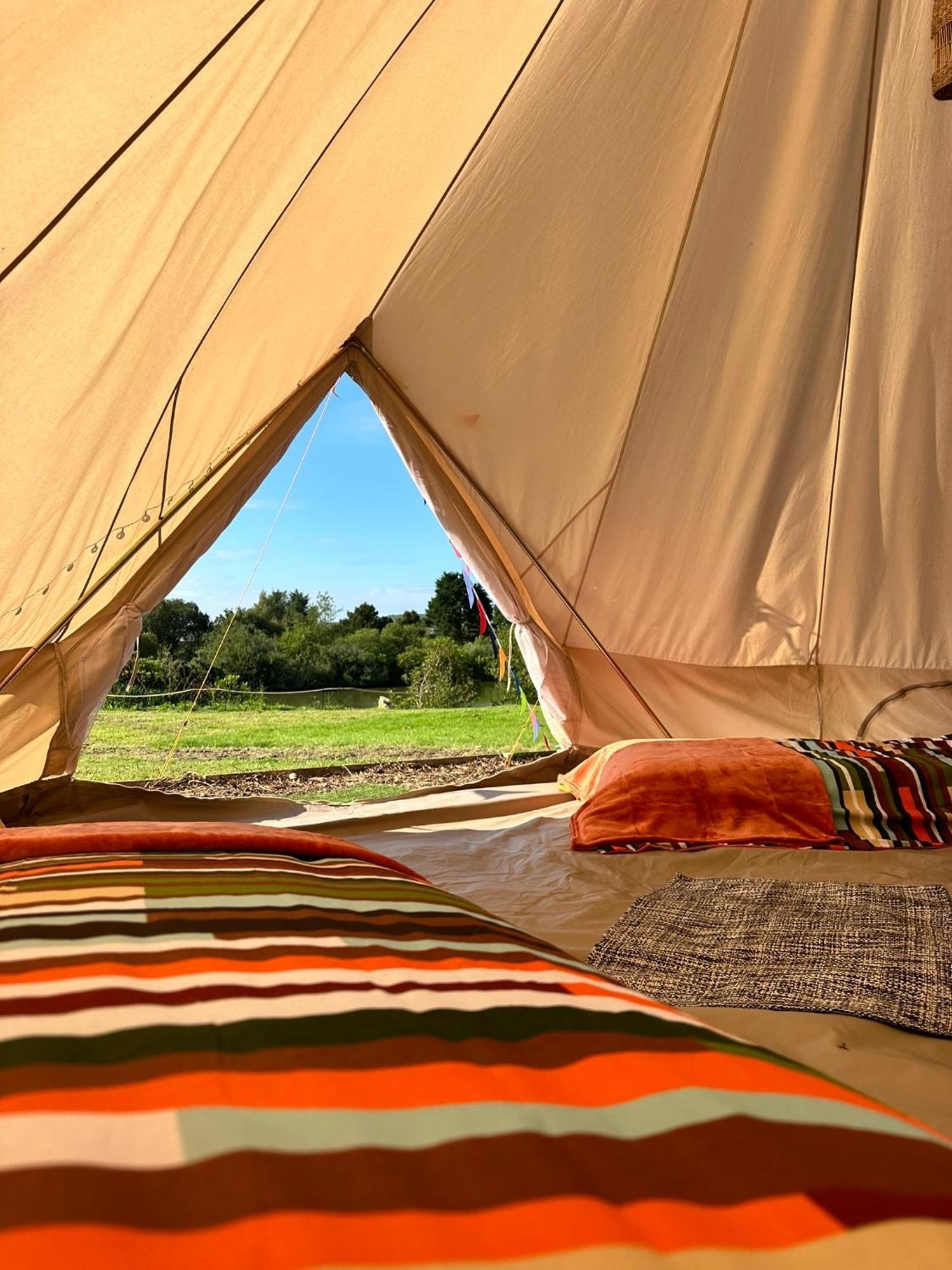 Lakeside Glamping Firecrest سانت كولوم ميجُر المظهر الخارجي الصورة