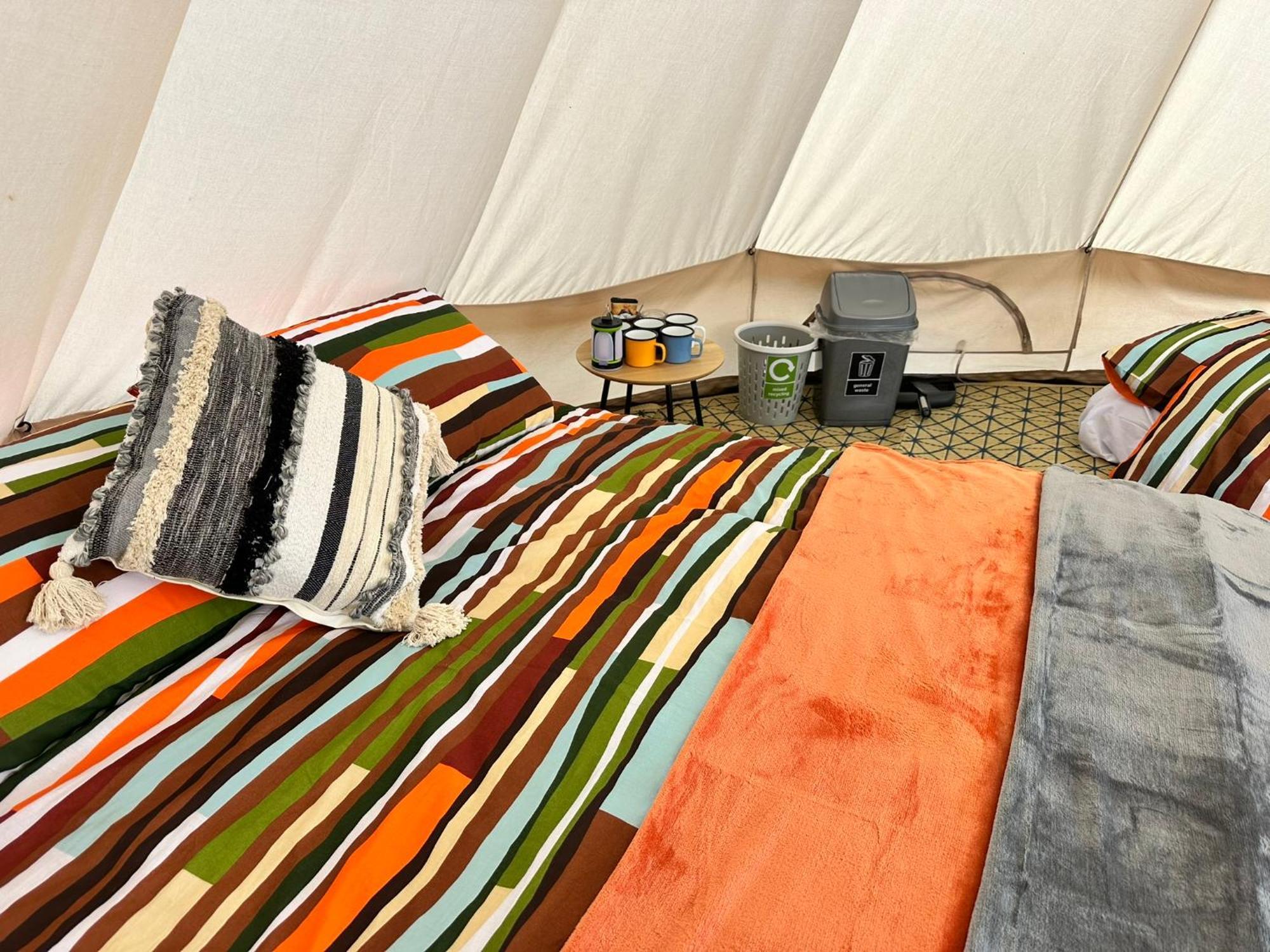Lakeside Glamping Firecrest سانت كولوم ميجُر المظهر الخارجي الصورة